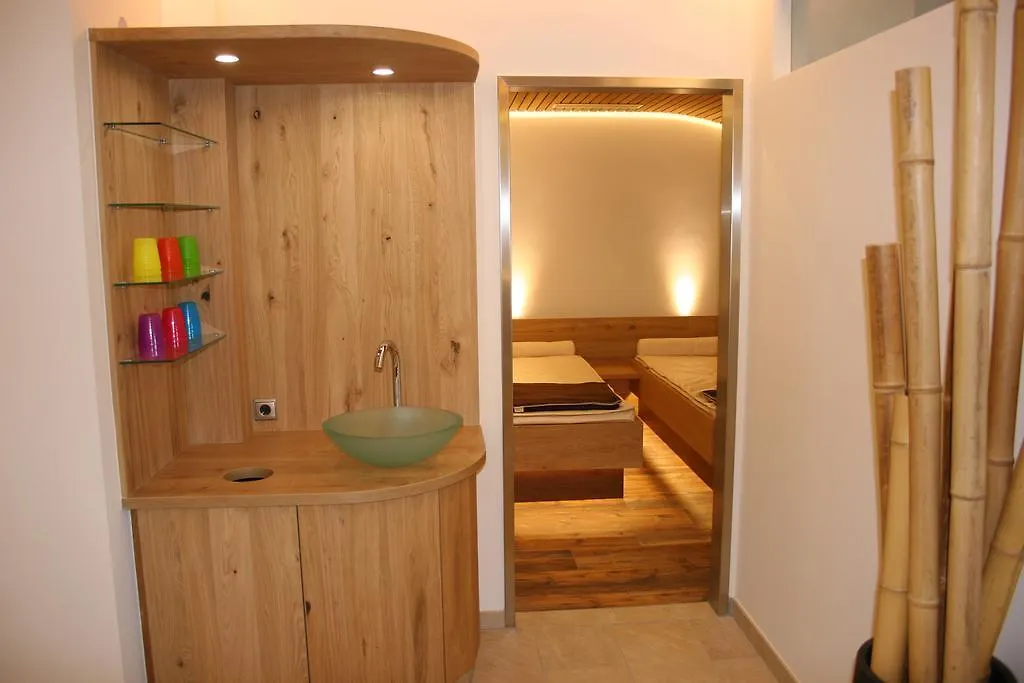 Alphotel Innsbruck 4*,